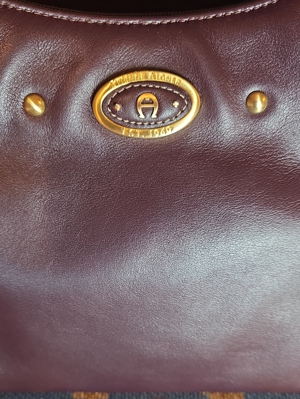 Vintage Etienne Aigner Bordeaux Leather EST 1949 Logo Bag - Excellent Condition - Picture 9 of 17